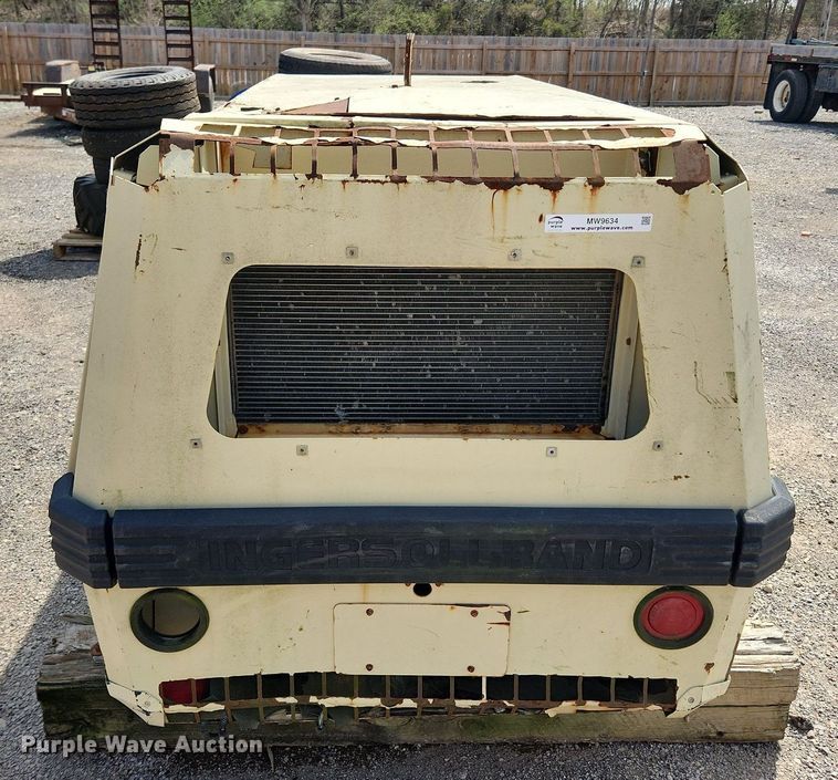 image for item MW9634 2000 Ingersoll Rand P185JWD  air compressor