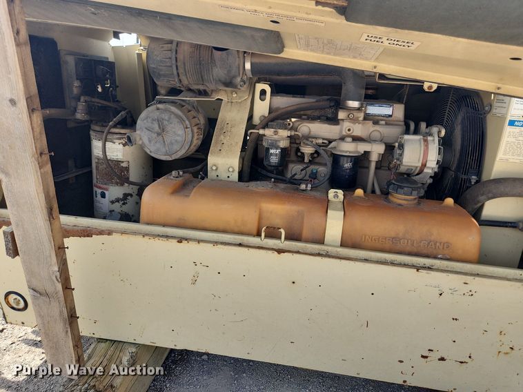 image for item MW9634 2000 Ingersoll Rand P185JWD  air compressor