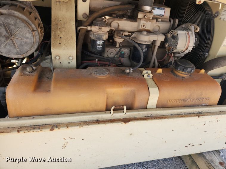 image for item MW9634 2000 Ingersoll Rand P185JWD  air compressor