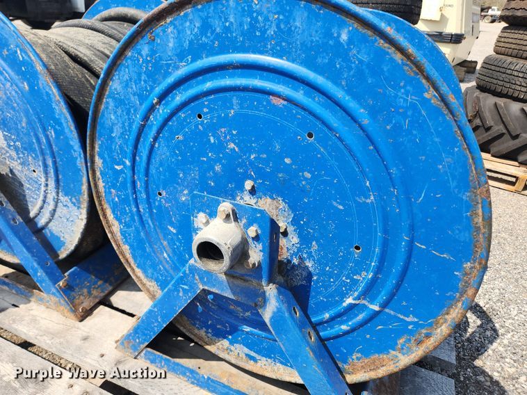 image for item MW9636 (2) hose reels
