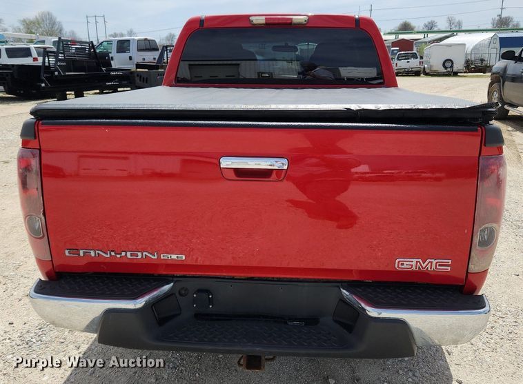 image for item MW9648 2009 GMC Canyon SLE  Crew Cab pickup truck