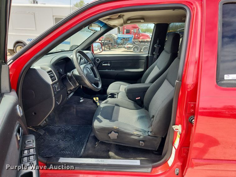 image for item MW9648 2009 GMC Canyon SLE  Crew Cab pickup truck