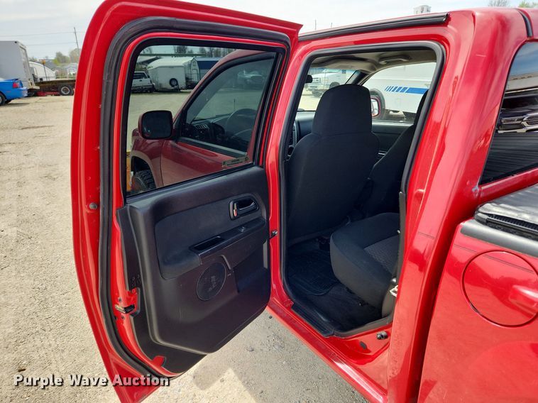 image for item MW9648 2009 GMC Canyon SLE  Crew Cab pickup truck