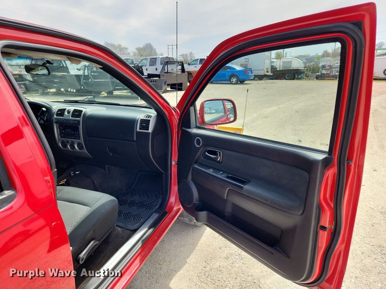 image for item MW9648 2009 GMC Canyon SLE  Crew Cab pickup truck