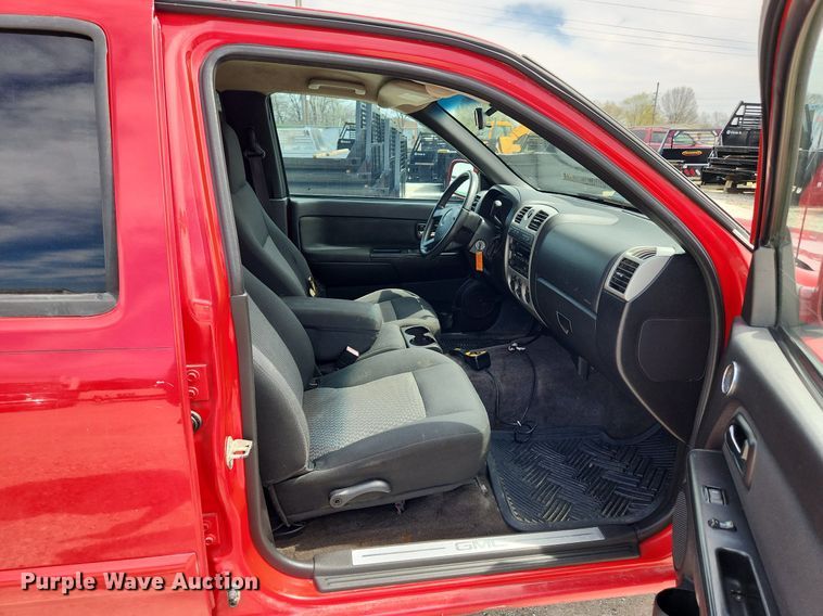 image for item MW9648 2009 GMC Canyon SLE  Crew Cab pickup truck