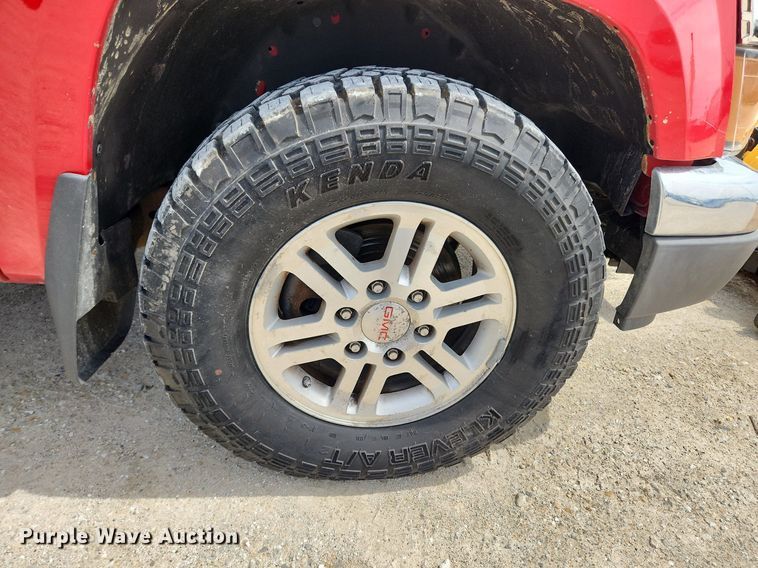 image for item MW9648 2009 GMC Canyon SLE  Crew Cab pickup truck