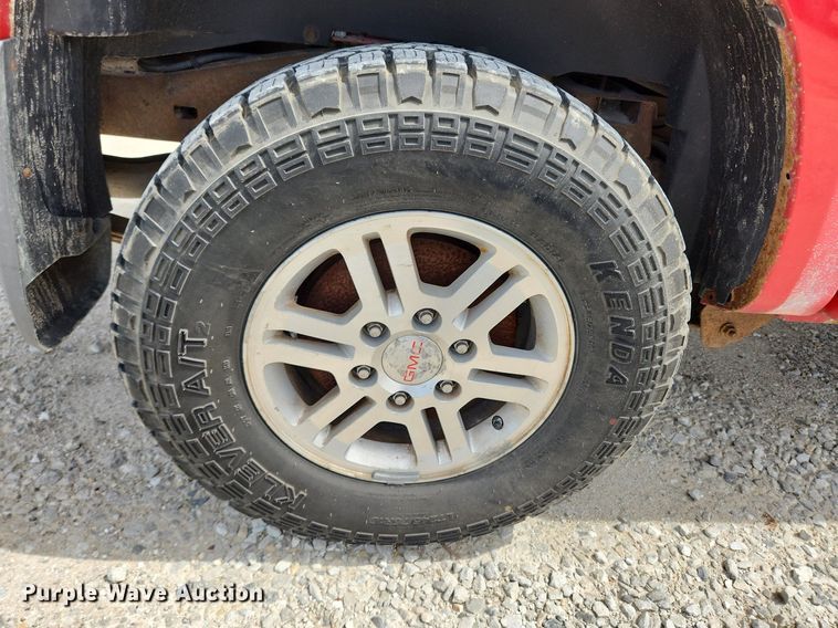 image for item MW9648 2009 GMC Canyon SLE  Crew Cab pickup truck