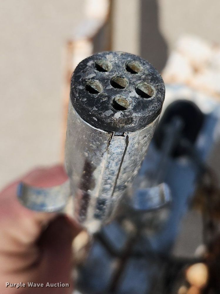 image for item MW9650 2012 Cronkhite  equipment trailer