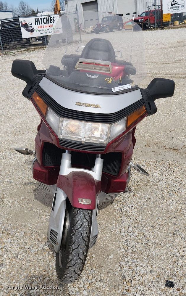 image for item MW9652 1992 Honda Goldwing GL1500  motorcycle