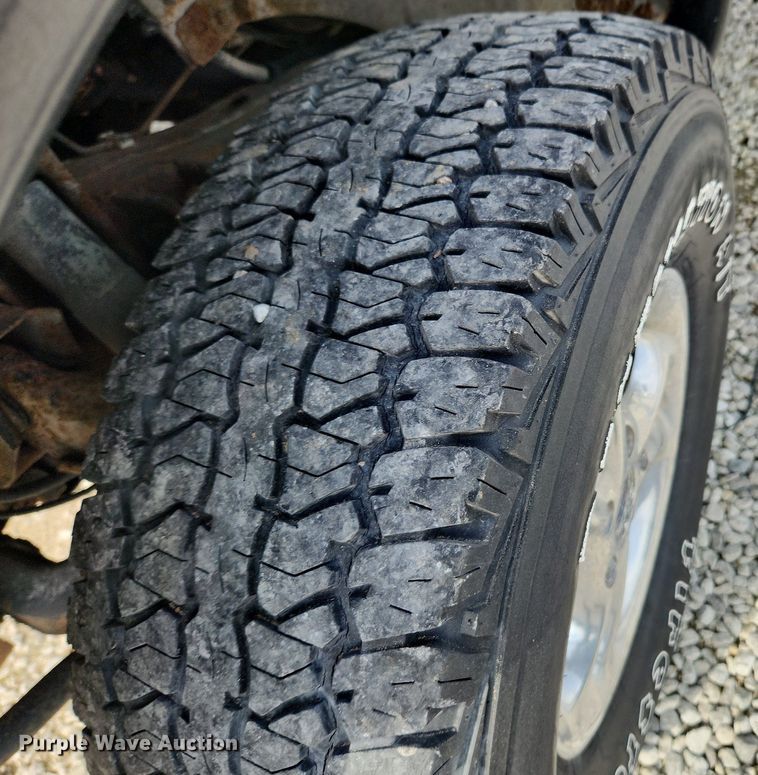 image for item MW9655 2000 Chevrolet S10  Ext. Cab pickup truck