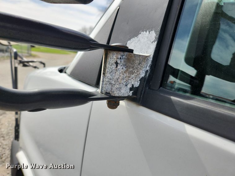 image for item MW9659 2007 GMC Savana  school bus