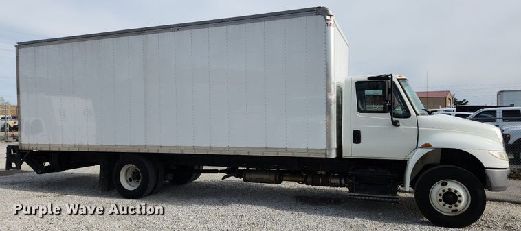 image for item MW9661 2017 International DuraStar 4300  box truck