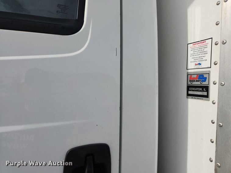 image for item MW9661 2017 International DuraStar 4300  box truck