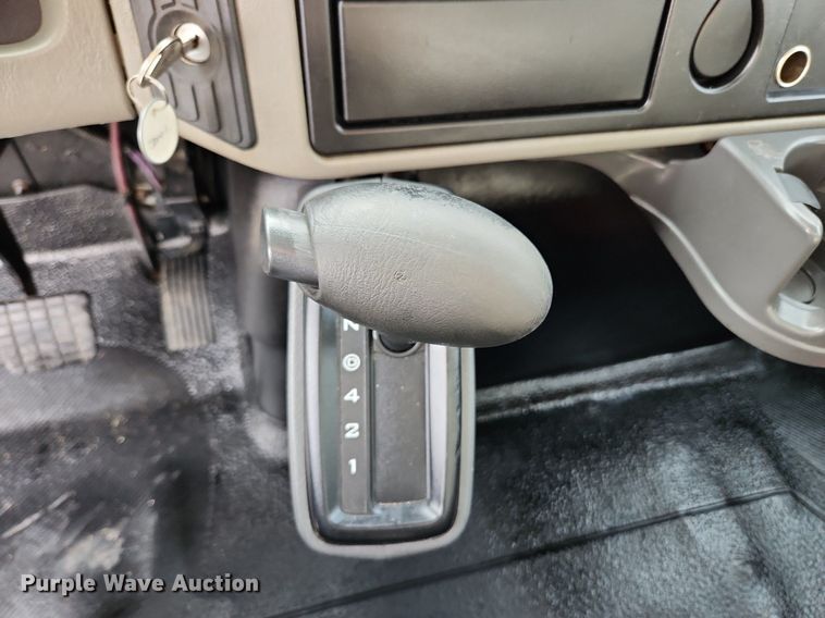 image for item MW9661 2017 International DuraStar 4300  box truck