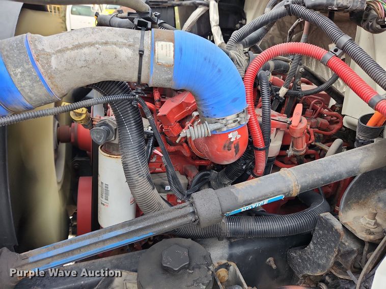 image for item MW9661 2017 International DuraStar 4300  box truck