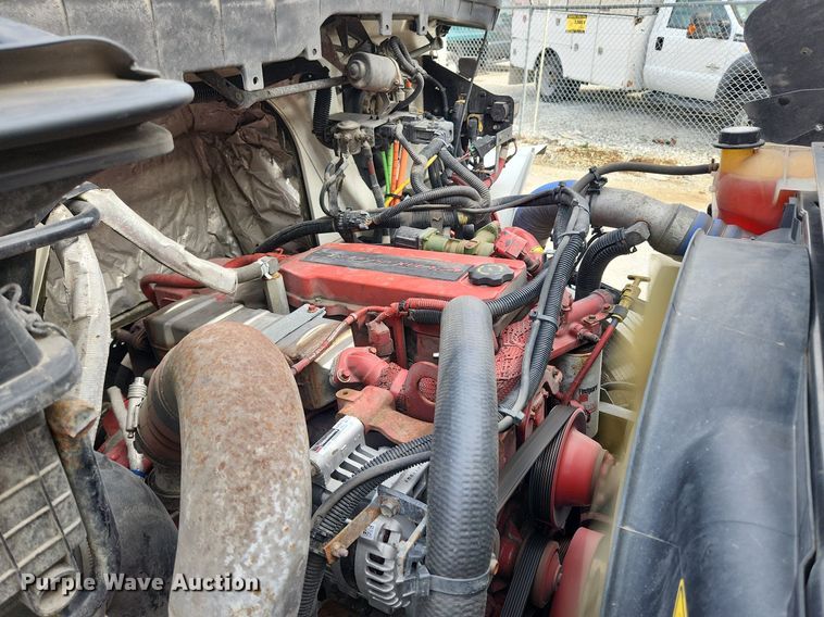 image for item MW9661 2017 International DuraStar 4300  box truck