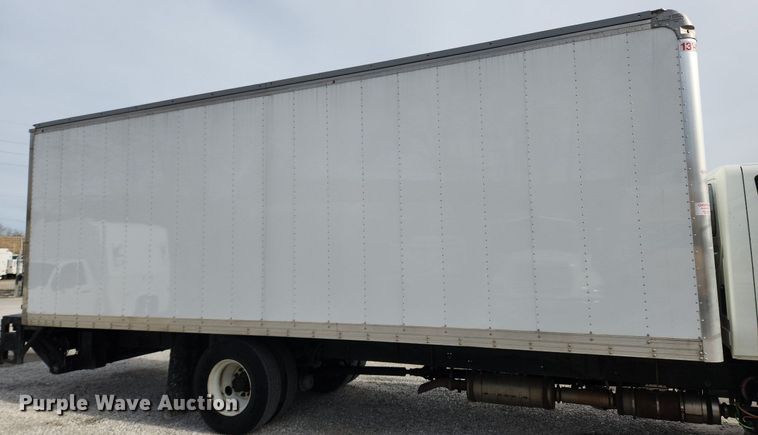 image for item MW9661 2017 International DuraStar 4300  box truck