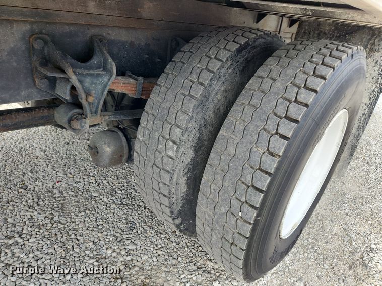 image for item MW9661 2017 International DuraStar 4300  box truck