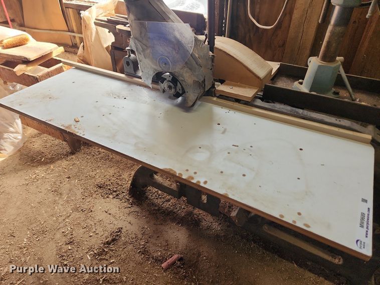 image for item MW9689 Rowley & Hermance  4" sticker molder