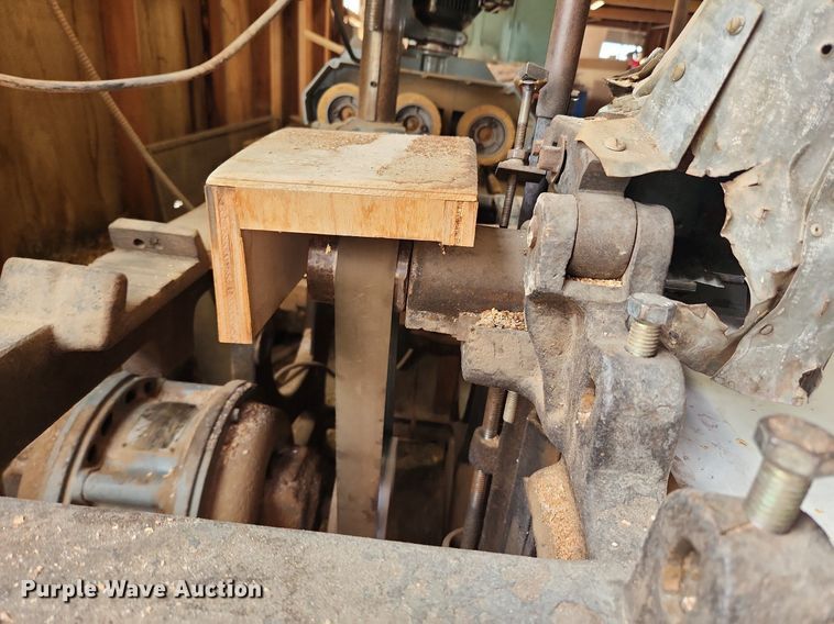 image for item MW9689 Rowley & Hermance  4" sticker molder