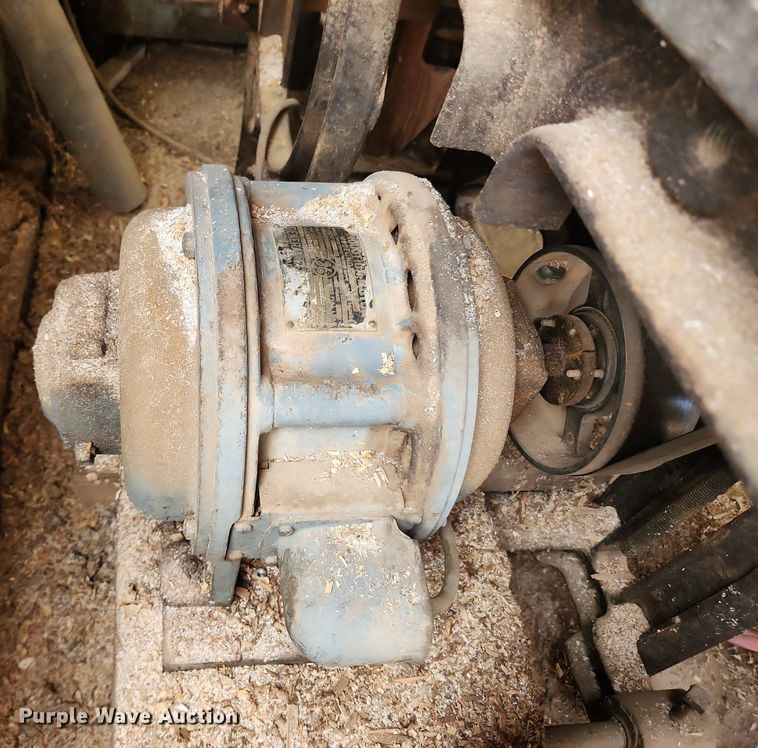 image for item MW9689 Rowley & Hermance  4" sticker molder