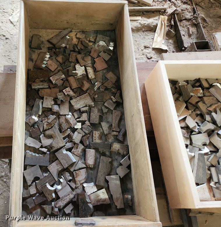 image for item MW9689 Rowley & Hermance  4" sticker molder