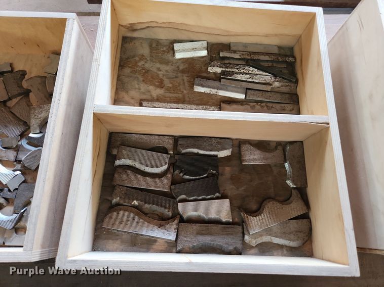 image for item MW9689 Rowley & Hermance  4" sticker molder