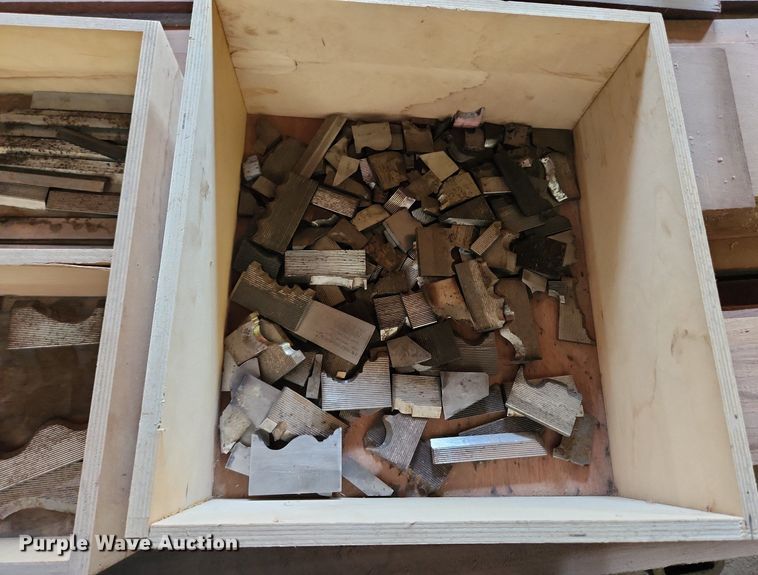 image for item MW9689 Rowley & Hermance  4" sticker molder