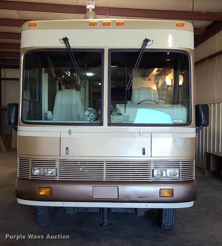 image for item MX9650 1992 Safari Motorcoach  RV