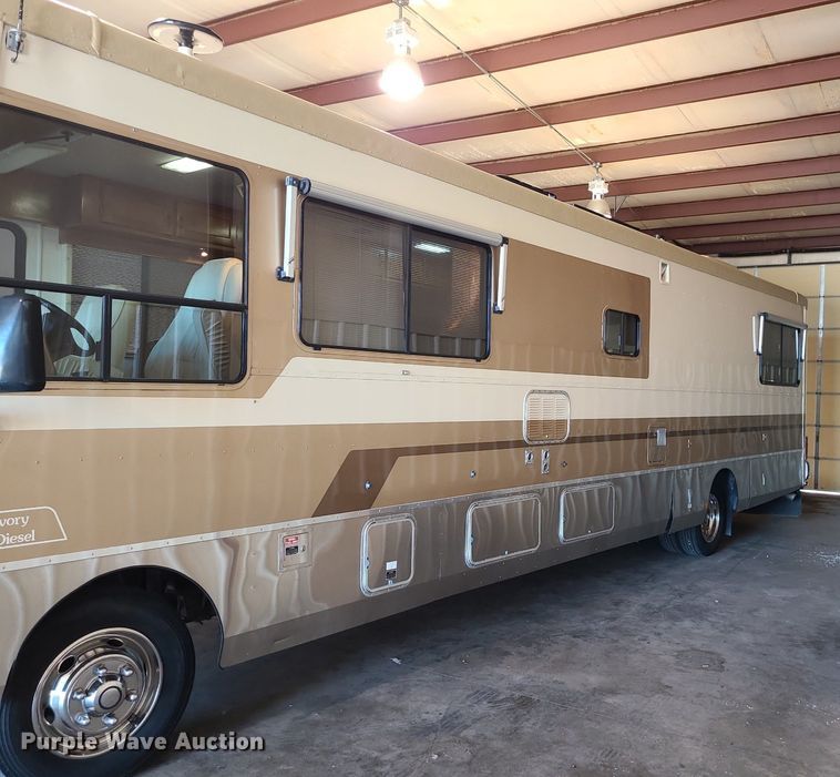 image for item MX9650 1992 Safari Motorcoach  RV