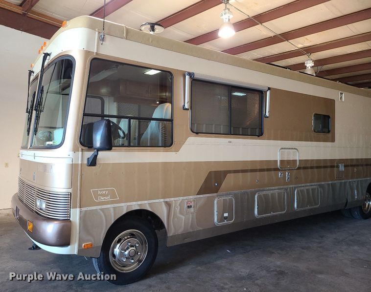 image for item MX9650 1992 Safari Motorcoach  RV