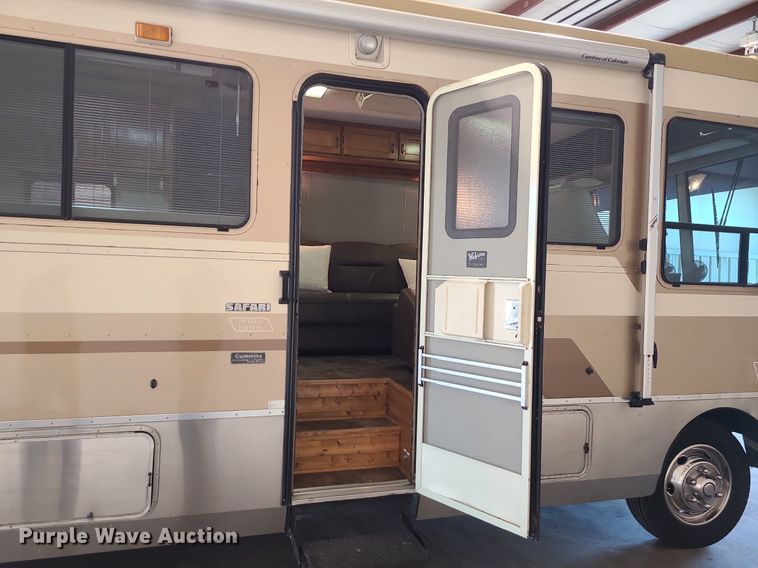 image for item MX9650 1992 Safari Motorcoach  RV