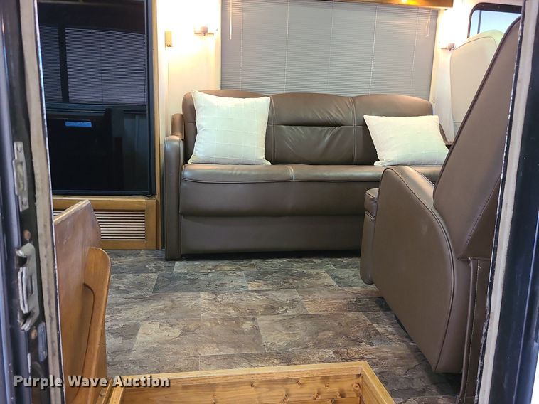 image for item MX9650 1992 Safari Motorcoach  RV