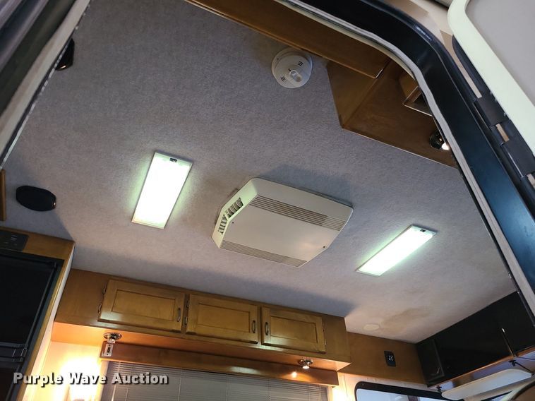 image for item MX9650 1992 Safari Motorcoach  RV