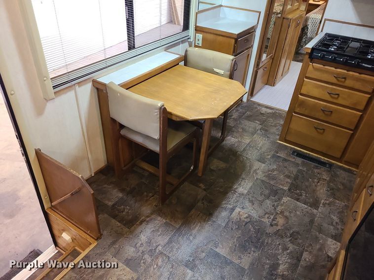 image for item MX9650 1992 Safari Motorcoach  RV