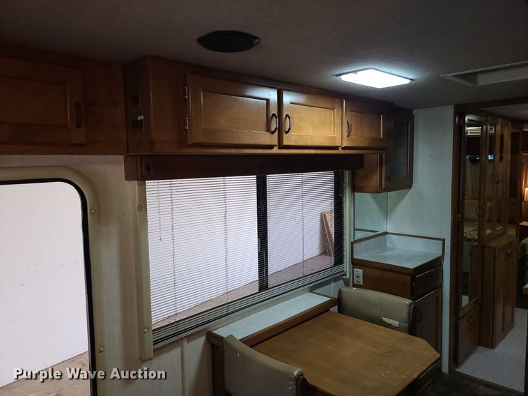 image for item MX9650 1992 Safari Motorcoach  RV