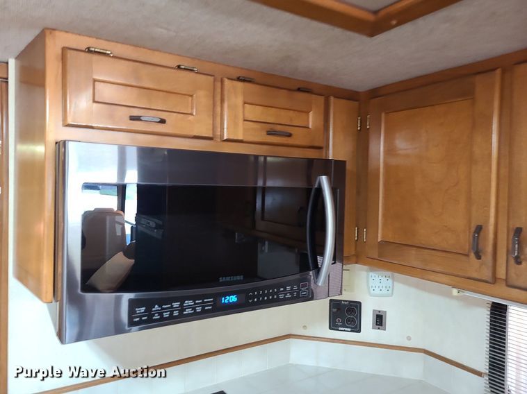 image for item MX9650 1992 Safari Motorcoach  RV