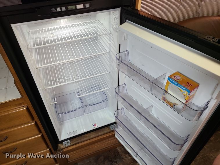 image for item MX9650 1992 Safari Motorcoach  RV