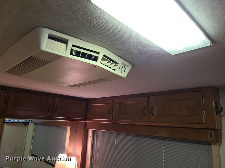 image for item MX9650 1992 Safari Motorcoach  RV