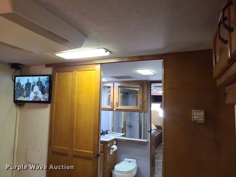 image for item MX9650 1992 Safari Motorcoach  RV