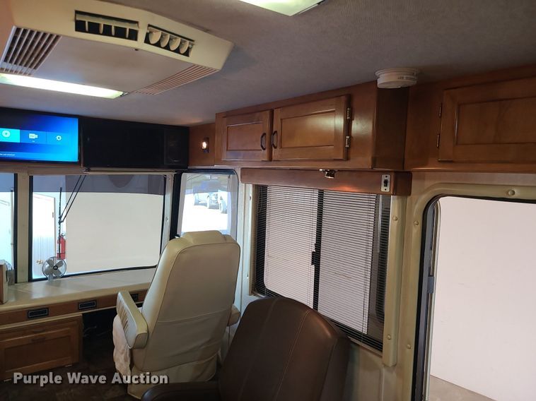 image for item MX9650 1992 Safari Motorcoach  RV