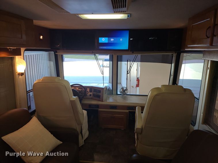 image for item MX9650 1992 Safari Motorcoach  RV