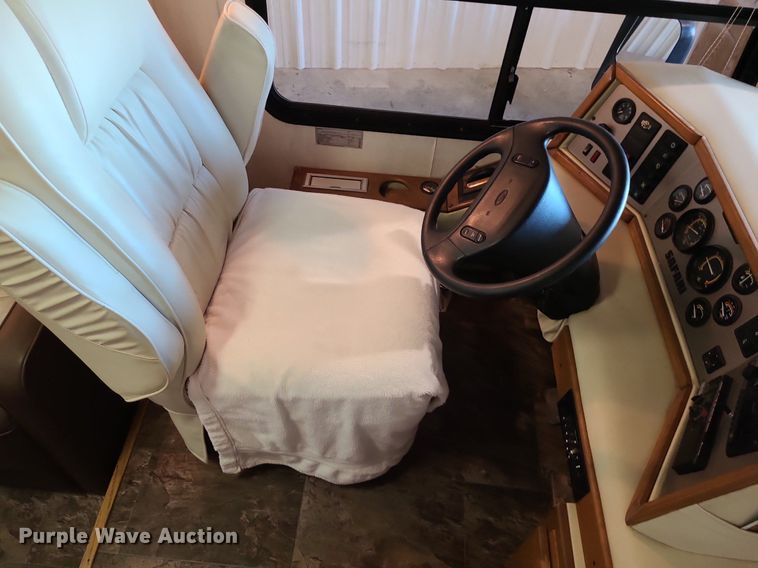 image for item MX9650 1992 Safari Motorcoach  RV