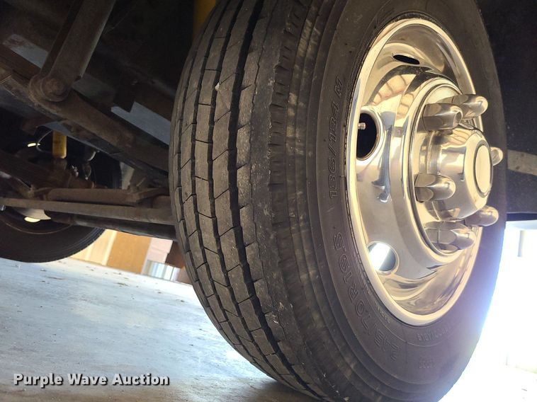 image for item MX9650 1992 Safari Motorcoach  RV