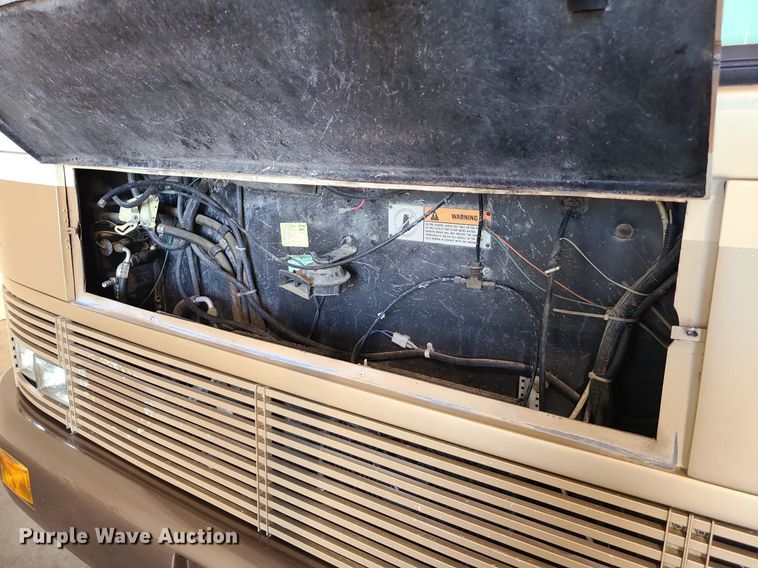 image for item MX9650 1992 Safari Motorcoach  RV