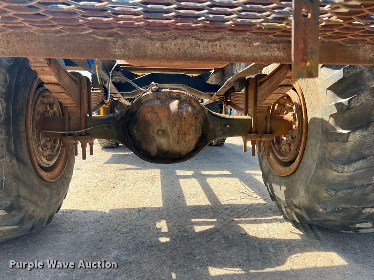 image for item MY9582 1978 Chevrolet C60  truck cab and chassis