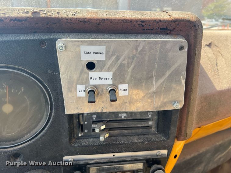 image for item MY9582 1978 Chevrolet C60  truck cab and chassis