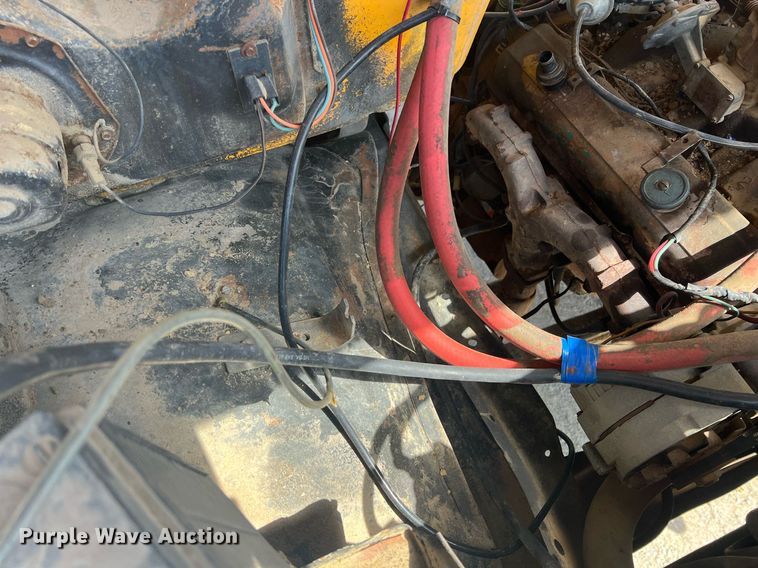 image for item MY9582 1978 Chevrolet C60  truck cab and chassis