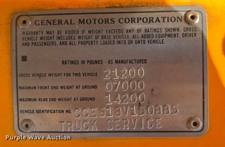 image for item MY9582 1978 Chevrolet C60  truck cab and chassis