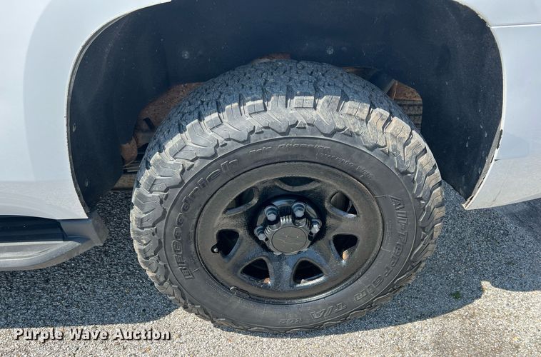 image for item MY9589 2017 Chevrolet Tahoe  SUV